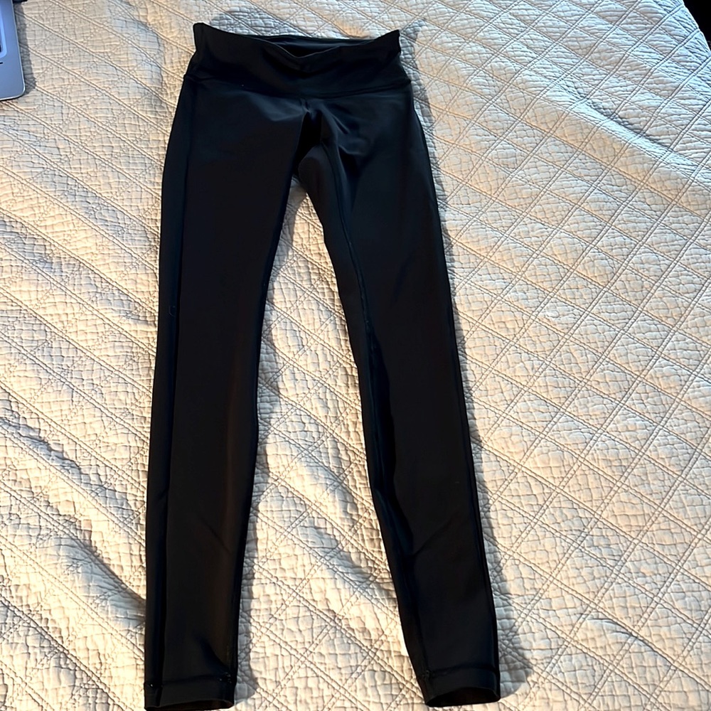 Black lulu lemon leggings